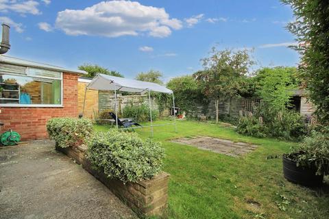 5 Blake Crescent, Swindon, SN3 4LR