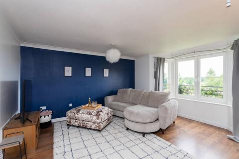 82 Bruce Gardens, Dunfermline, KY11 8HG