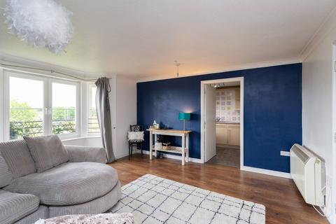 82 Bruce Gardens, Dunfermline, KY11 8HG