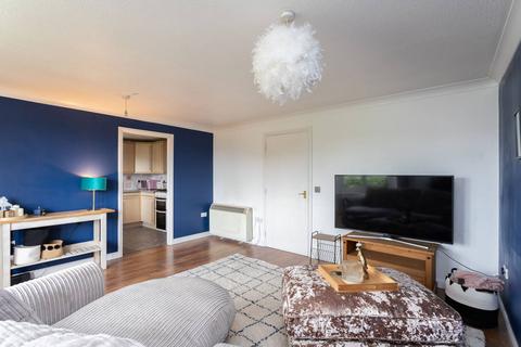 82 Bruce Gardens, Dunfermline, KY11 8HG