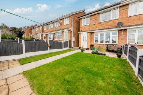 3 bedroom semi-detached house for sale, Lawns Drive, Leeds