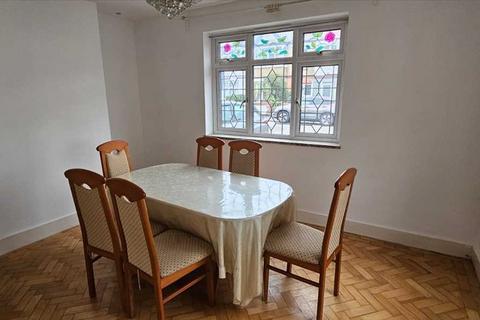 undefined, Montgomery Road, Edgware
