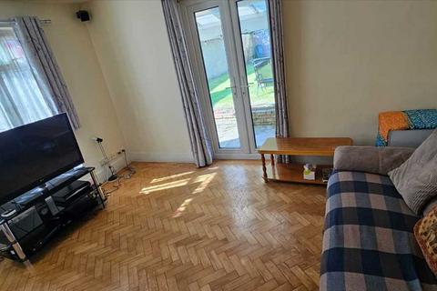 undefined, Montgomery Road, Edgware