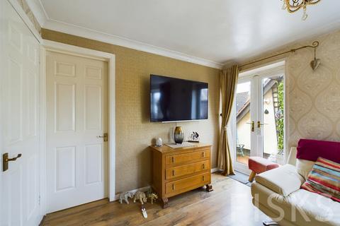 19 Amersham Avenue, Langdon Hills, Basildon, SS16 6SJ