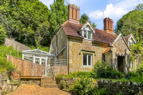 3 bedroom character property for sale, Apse Manor Road, Shanklin, Isle of Wight