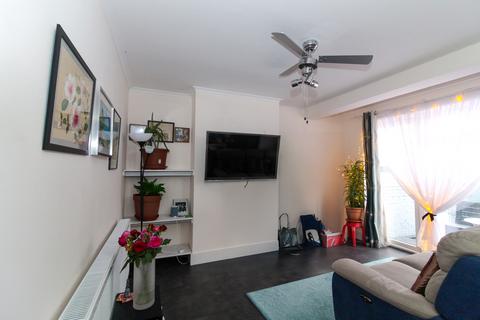 3 bedroom end of terrace house for sale, Lyndhurst Avenue, SW16