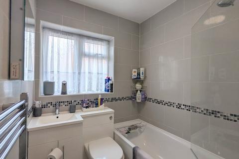6 Ash Grove, Feltham, TW14 8AR