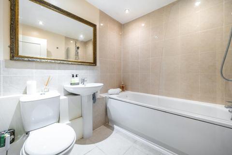 2 bedroom flat for sale, Old Windsor,  Berkshire,  SL4