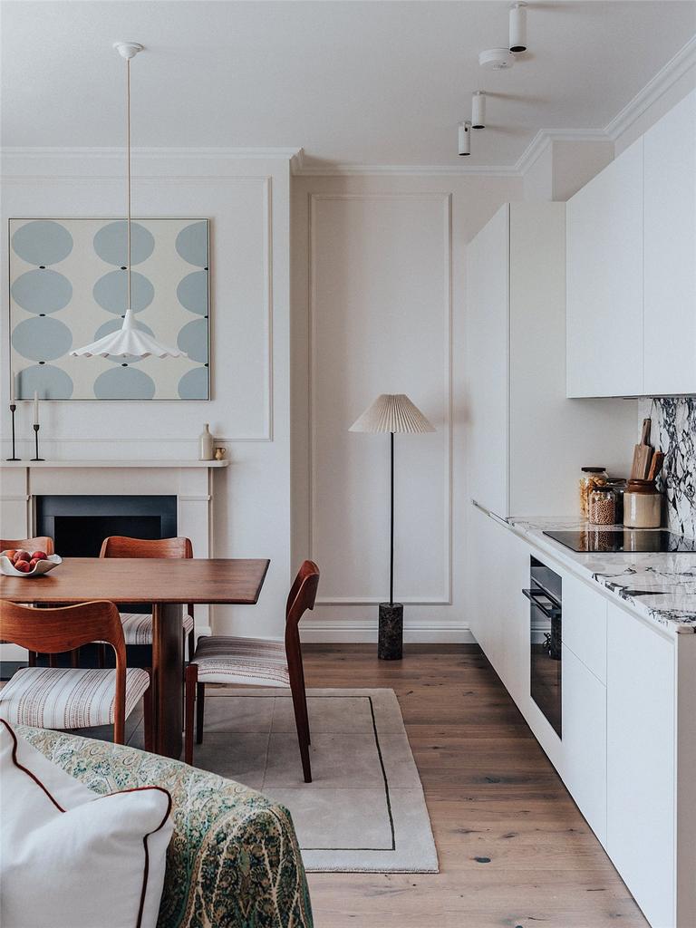 Kitchen Dining Area