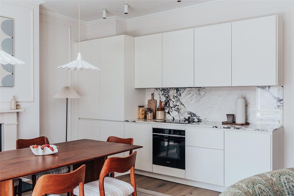 Kitchen Dining Area