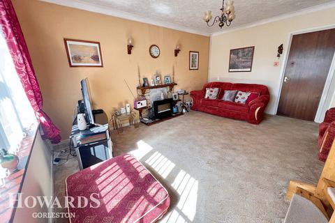 3 bedroom chalet for sale, Primrose Way, Bradwell