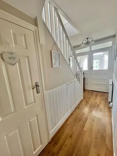 8 Cedar Road, Paignton, TQ3 2DD