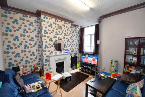 2 Guildford Road, Salford, M6 8PT