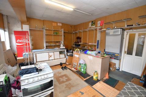 2 Guildford Road, Salford, M6 8PT