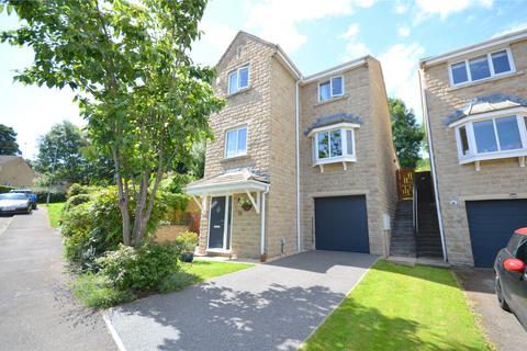 5 bedroom detached house for sale, Oakfield Drive, Lower Hopton, Mirfield, West Yorkshire, WF14