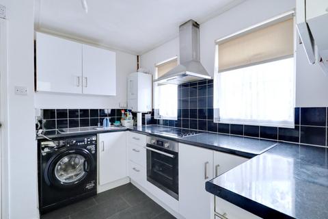 2 bedroom semi-detached bungalow for sale, South Hall Drive, Rainham RM13