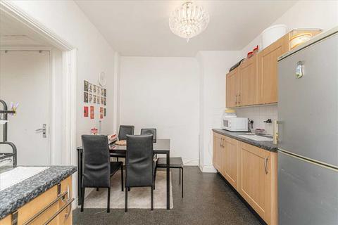 3 bedroom terraced house for sale, Woolwich Manor Way, Becton