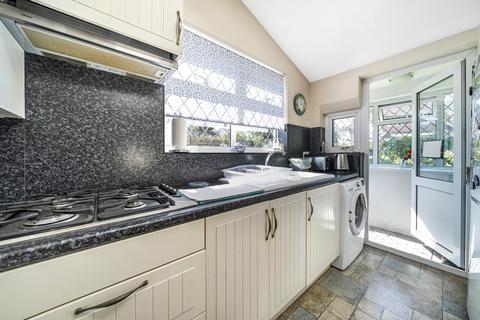 24 Queensway, West Wickham, BR4 9ER