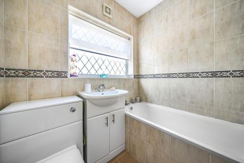 24 Queensway, West Wickham, BR4 9ER
