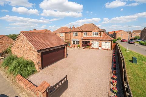 4 bedroom detached house for sale, Lower Church Road, Skellingthorpe, Lincoln, Lincolnshire, LN6