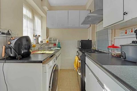 3 bedroom terraced house for sale, Rowdowns Road, Dagenham, Essex