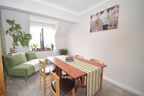 2 bedroom apartment for sale, Station Road, Pulborough, West Sussex, RH20