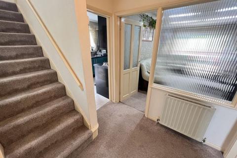 3 bedroom semi-detached house for sale, Kendrick Drive, Oadby, LE2