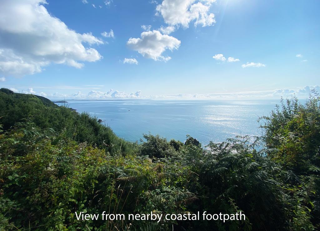 24) Coastal Footpath