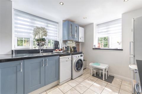 5 Craigmount, Radlett, WD7 7LW