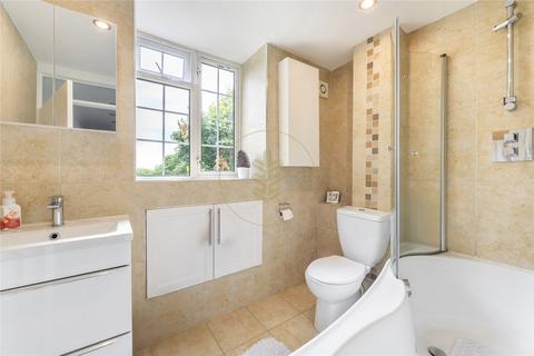 5 Craigmount, Radlett, WD7 7LW