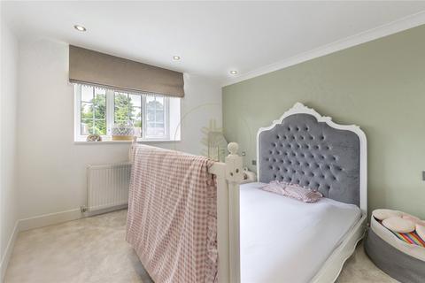 5 Craigmount, Radlett, WD7 7LW