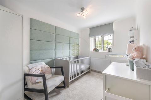 5 Craigmount, Radlett, WD7 7LW