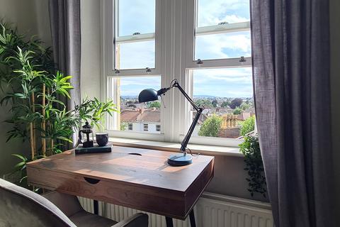 57b Clarendon Road, Bristol, BS6 7EY