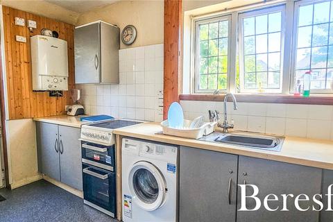 39 Byron Way, Romford, RM3 7PR