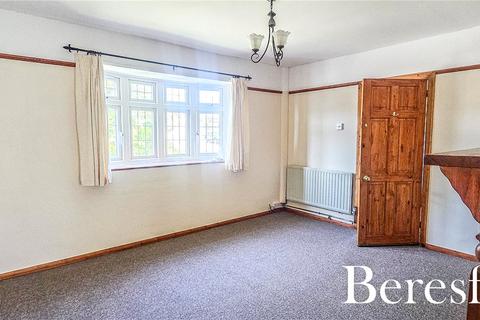 39 Byron Way, Romford, RM3 7PR