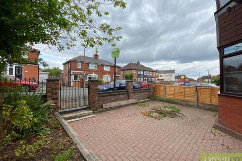 3 bedroom semi-detached house to rent, St. Peters Road, Salford M27