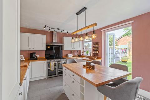 3 bedroom semi-detached house for sale, Hawthorn Road, Lymm WA13