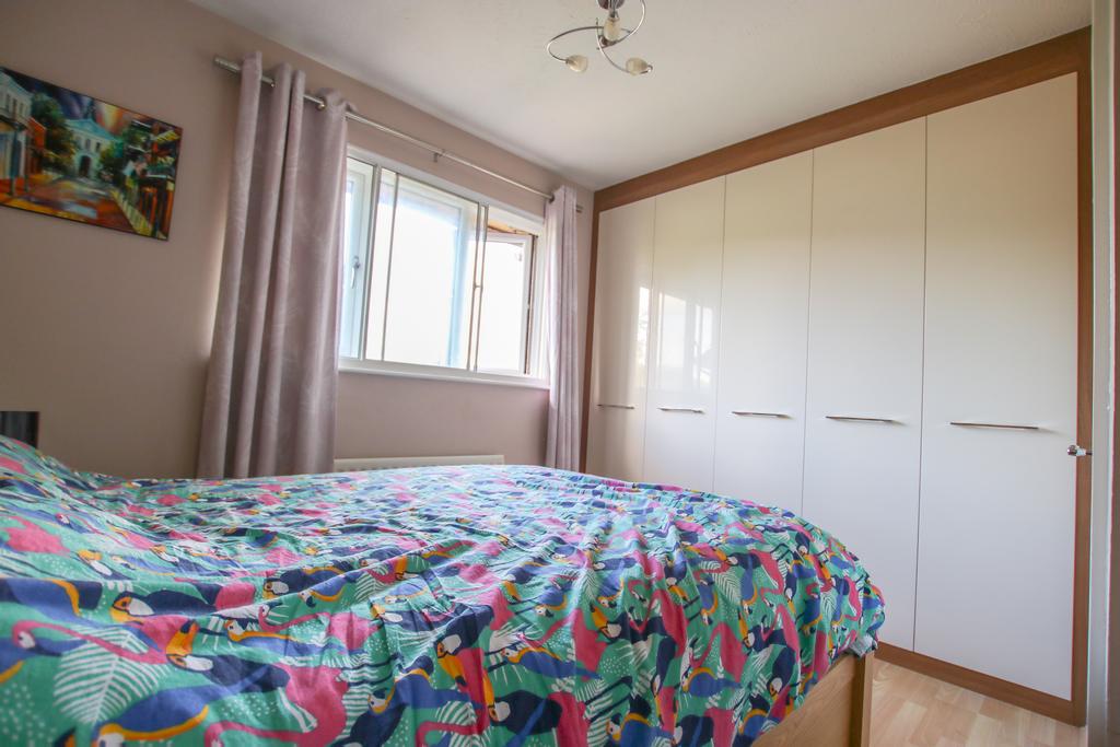 Bedroom 2: