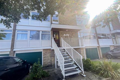 11 Danehurst, Westgate-on-sea, CT8 8QQ