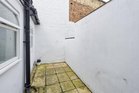 3 bedroom terraced house for sale, Snarsgate Street, London, W10