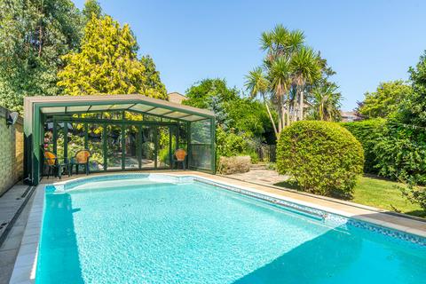 36 Bean Road, Bexleyheath, DA6 8HN