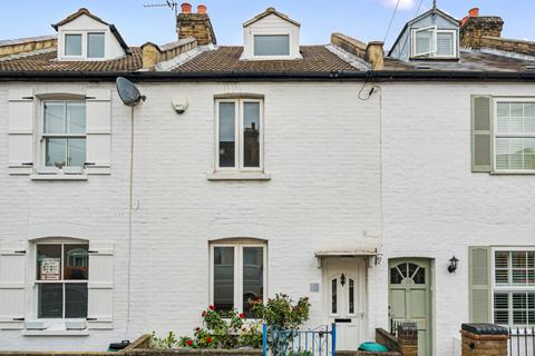 10 Acacia Road, Beckenham, BR3 4HU