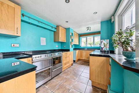 10 Acacia Road, Beckenham, BR3 4HU
