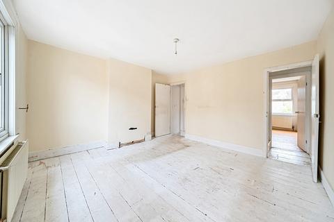 10 Acacia Road, Beckenham, BR3 4HU