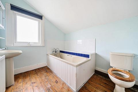 10 Acacia Road, Beckenham, BR3 4HU