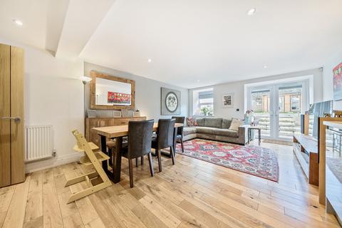 Flat 1, 44 Oakfield Road, Clifton, Bristol, BS8 2BG