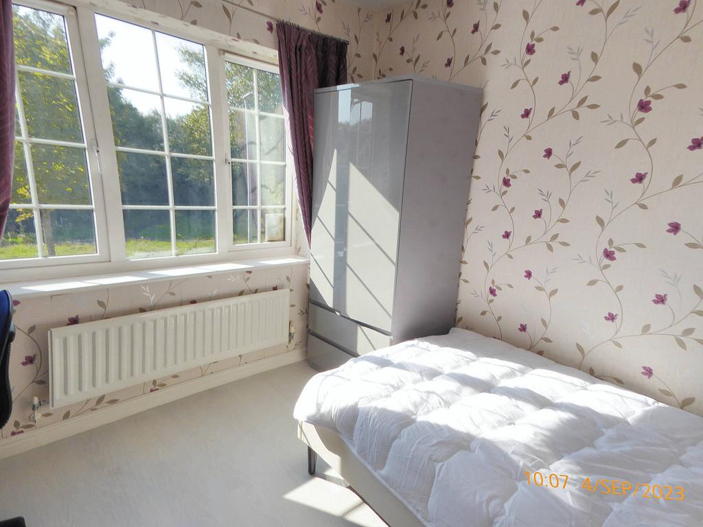 Single Bedroom