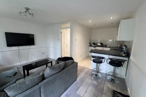 1 bedroom flat to rent, Longbridge Road, Barking IG11