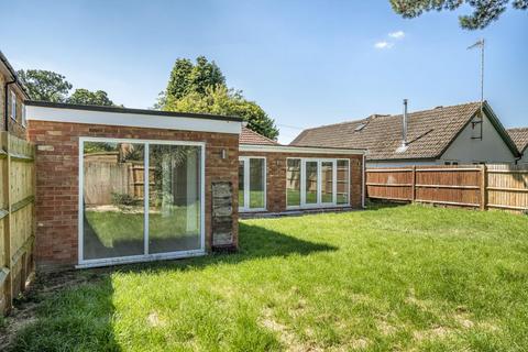 4 bedroom detached bungalow for sale, Tilehurst,  Berkshire,  RG31