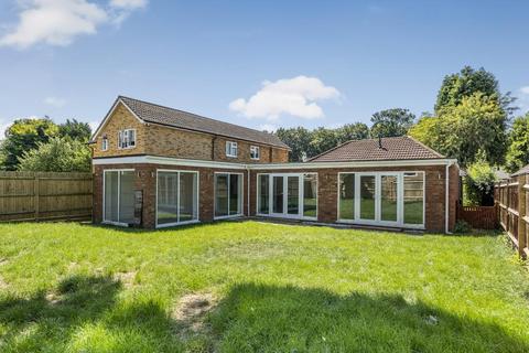 4 bedroom detached bungalow for sale, Tilehurst,  Berkshire,  RG31